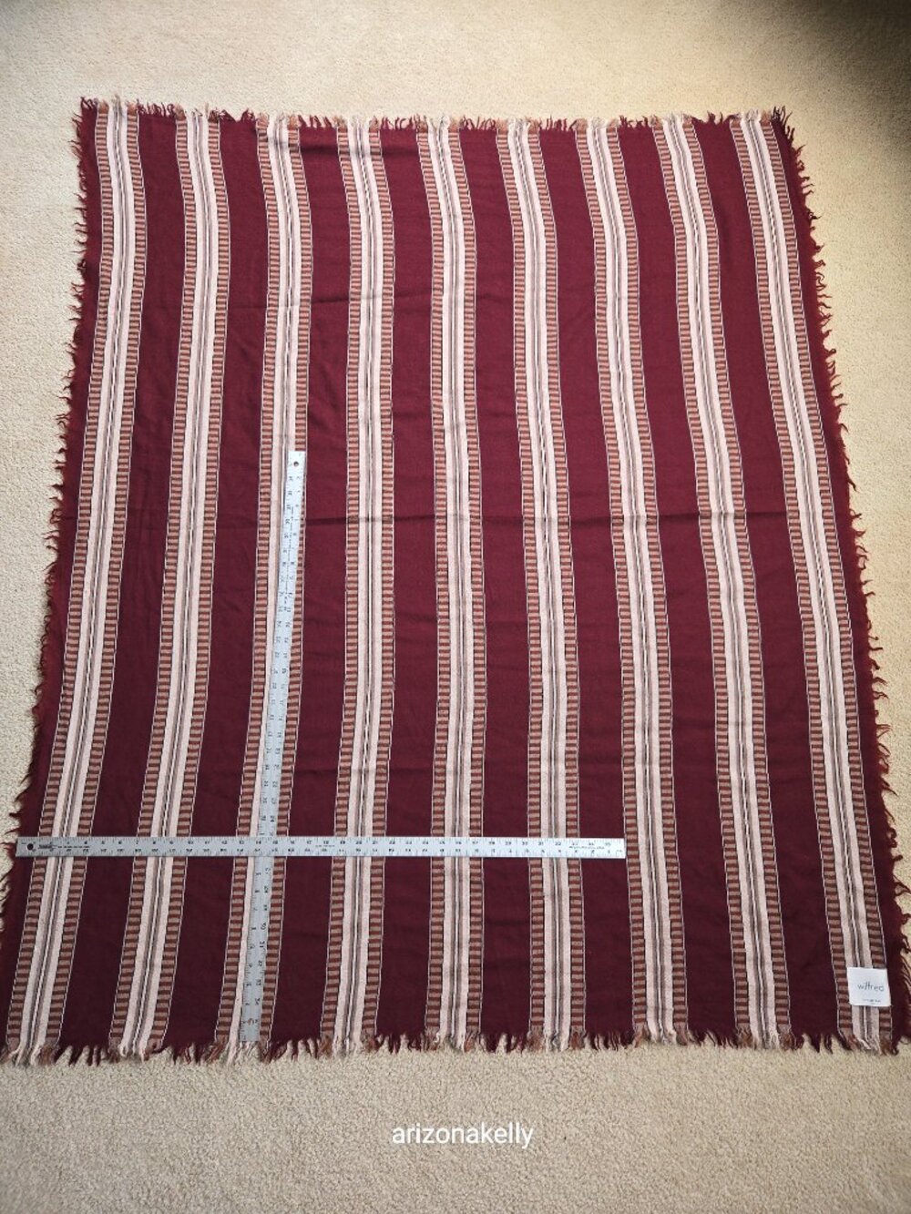 Wilfred Unworn WOOL Blanket Scarf Tiny Treated Hole Burgundy - Picture 10 of 10